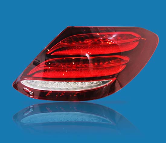 激光焊接工艺是如做出完美的汽车尾灯的？